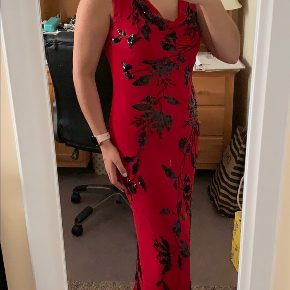 Cache formal red gown w/ shawl wrap